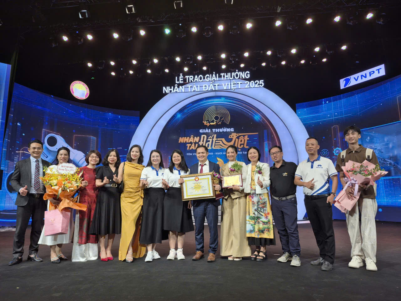 Nhân Tài Đất Việt 2025